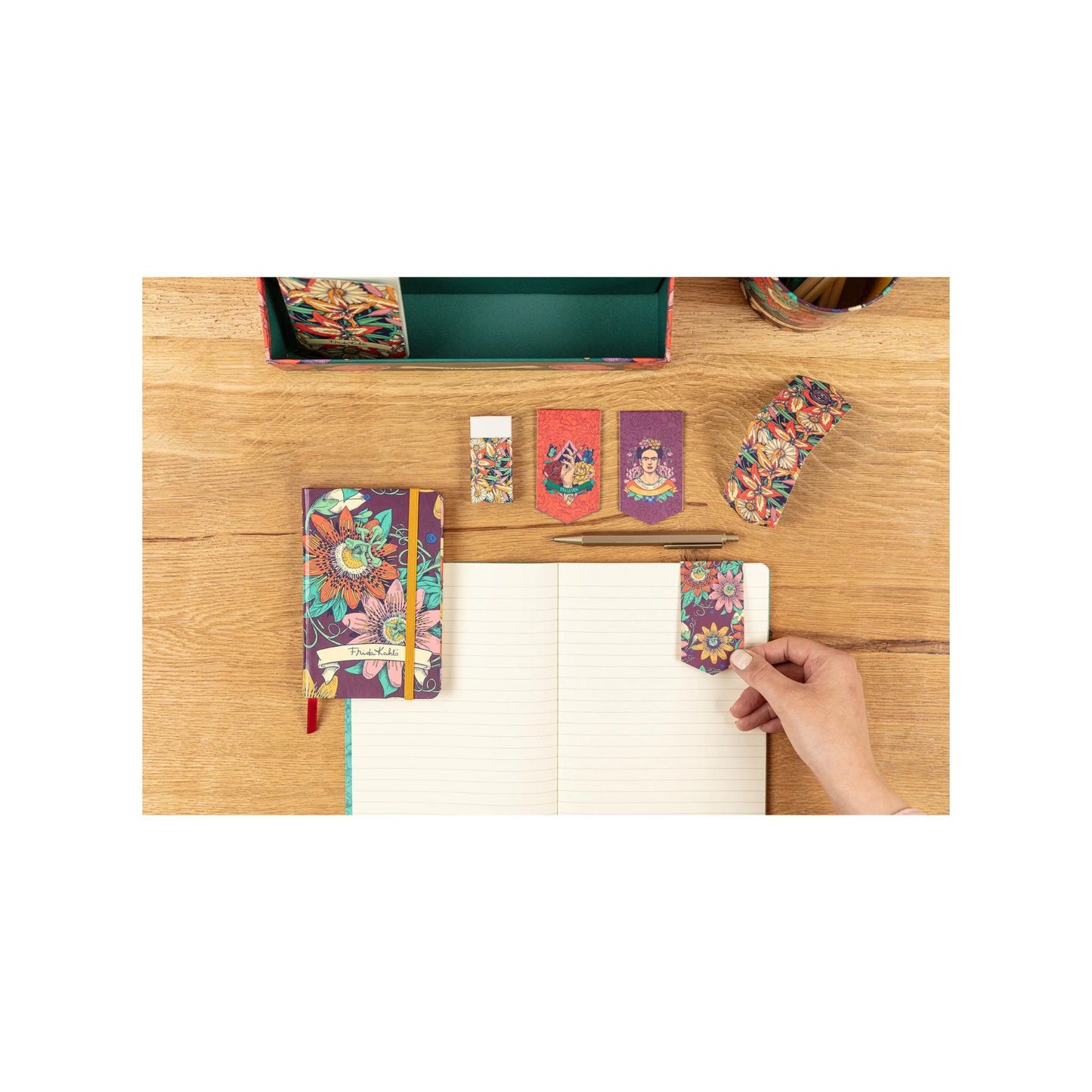 Clairefontaine - Frida Kahlo Set of 2 Magnetic Bookmarks