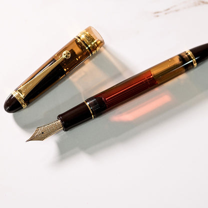 PILOT - CUSTOM 823 - Gift Set - Fountain Pen + Ink - Amber - Medium