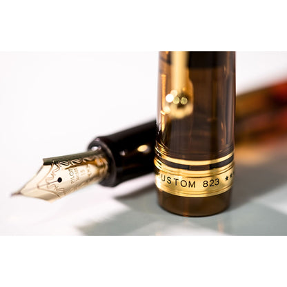 PILOT - CUSTOM 823 - Gift Set - Fountain Pen + Ink - Amber - Medium
